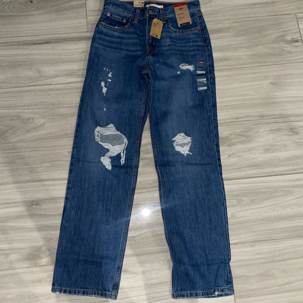 SOLD✨Levi’s low pro jeans - Picture 3 of 8